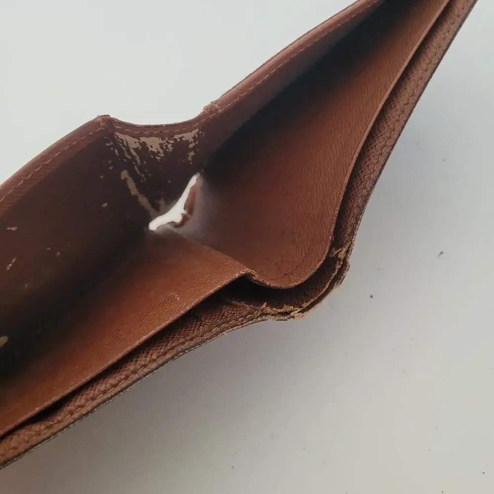 Vintage Louis Vuitton Men's LV Brown Bi-Fold Leather Wallet Monogram Card Bill